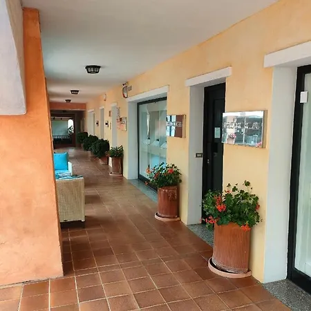 Centro Super Vista Mare Piazzetta Ulivi * بورتو كيرفو